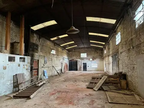 VENTA DE GALPONES BARRIO YOFRE