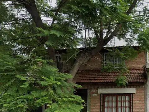 PH 4 ambientes en venta en Ituzaingo