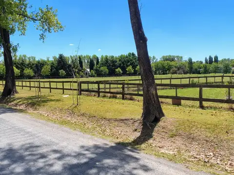 Venta Terreno 5000m2 en Haras El Malacate. Exaltacion de la Cruz