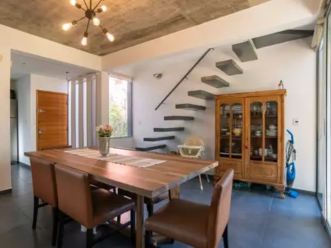 Casa 4 ambientes con 1 baño