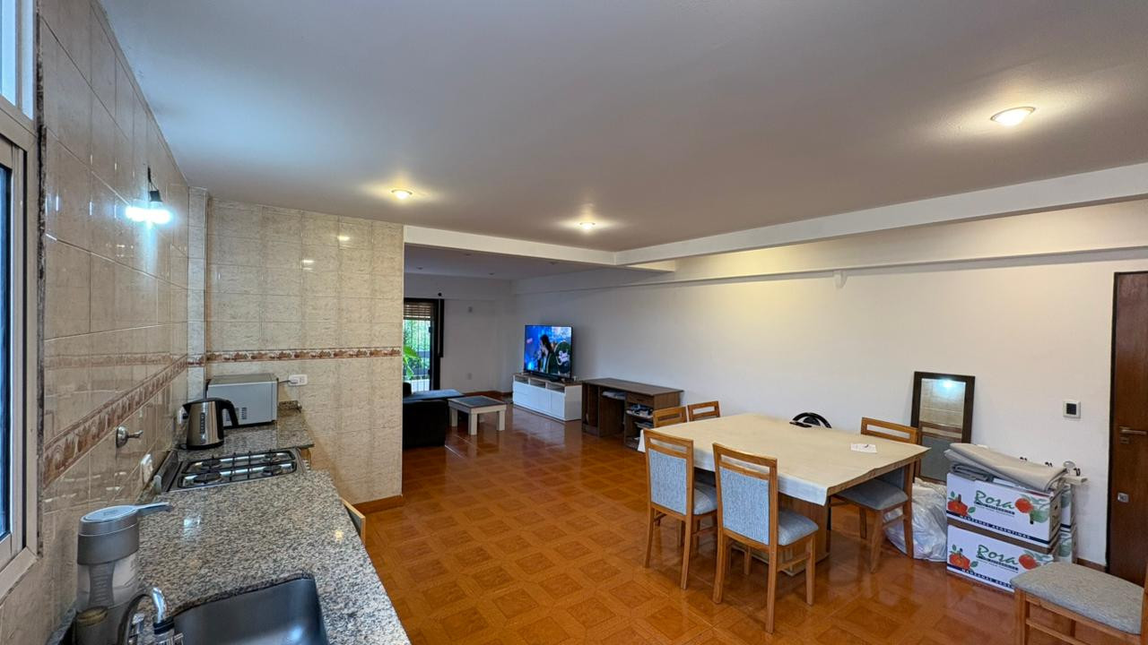 Impecable 4 amb con patio!