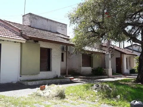 Casa 4 ambientes con patio APTA CREDITO