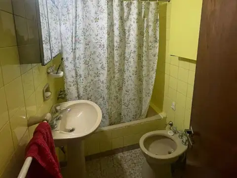 Departamento de 2 Dormitorios al frente