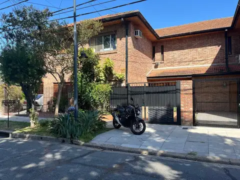 Duplex en venta zona Olivos