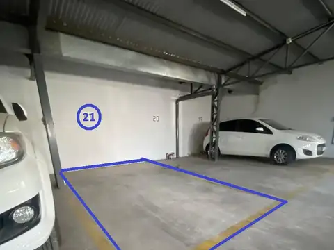 SE VENDEN COCHERAS EN PLENO CENTRO