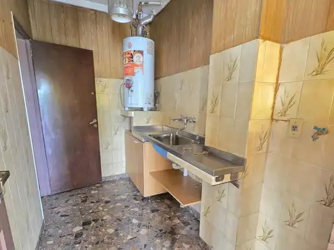 Depto Tipo Casa en Alquiler 40 años