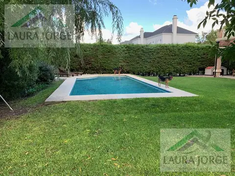Casa en Venta en La Caballeriza, USD 370.000