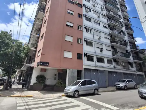 Asamblea 1100, Piso 7