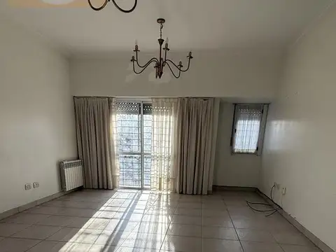 Depto Tipo Casa en Venta en Ramos Mejia Sur, USD 145.000