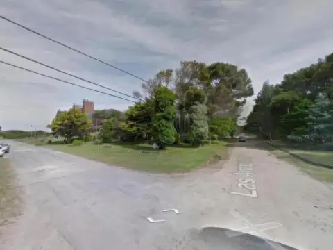 Las Amapolas e/ 4 y 5