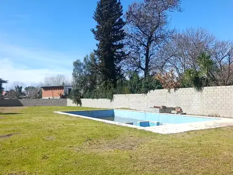 EN VENTA - LOTE DE 1800 MTS - A 150 MTS DE LA ESTACIÓN DE TORTUGUITAS - IDEAL DESARROLLO INMOBILIARIO