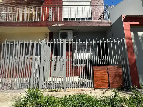 VENTA VILLA LUZURIAGA 4 AMBIENTES PH DUPLEX APTO CREDITO BANCARIO 