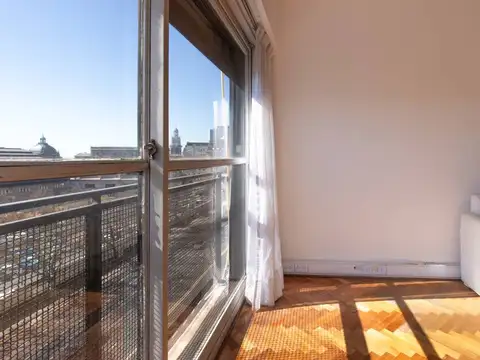 Libertador 200, Piso 9