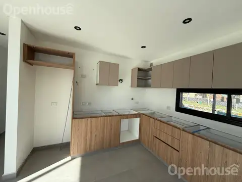 Casa 5 ambientes con 3 baños