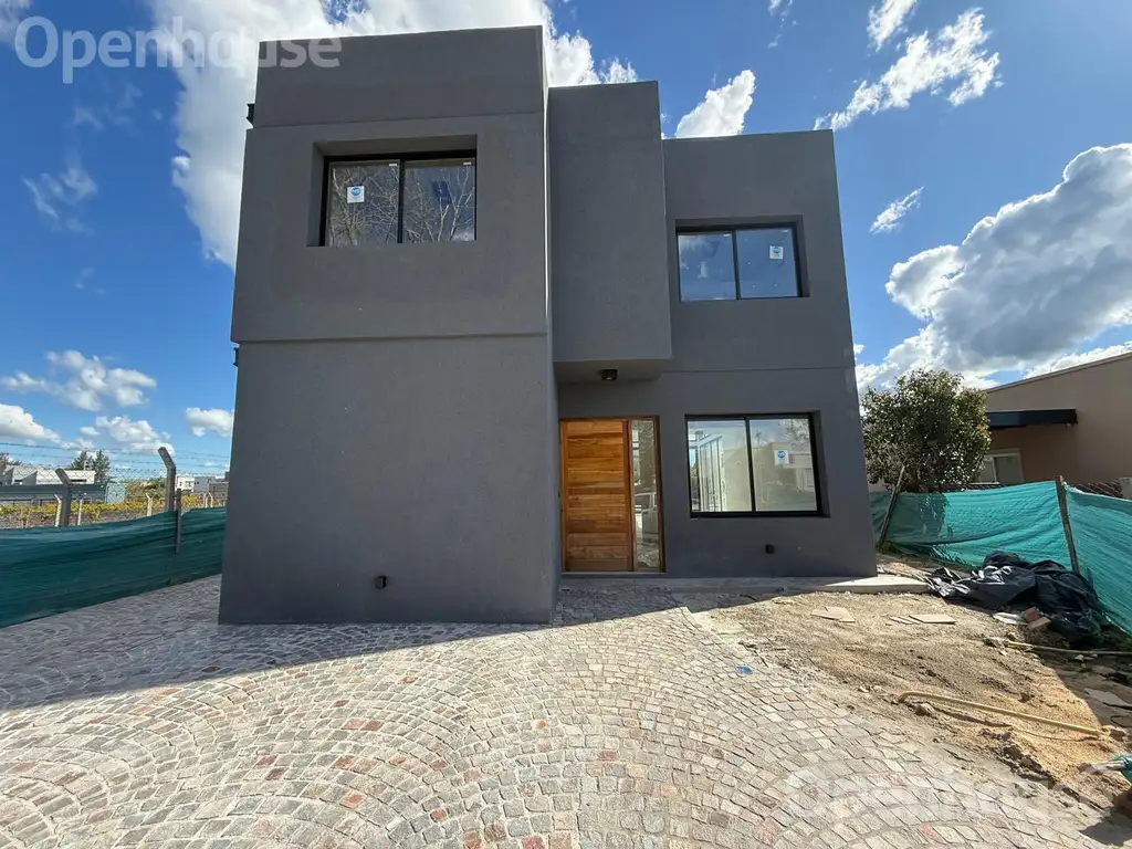 Casa en Venta con cochera