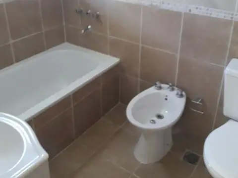 Departamento en Alquiler en La Plata, $ 420.000