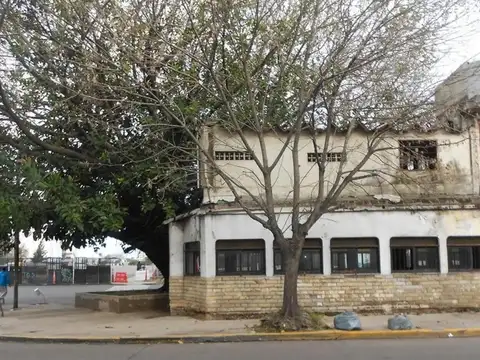 Lotes en Esquina (30x30 mts) en Barrio Parque, Villa Martell