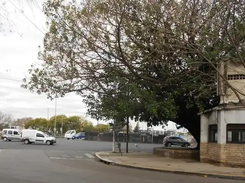 Lotes en Esquina (30x30 mts) en Barrio Parque, Villa Martell