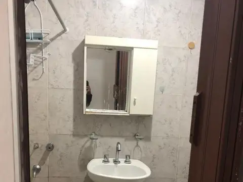 Quirnocosta 1400, Piso 1