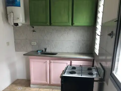 Depto Tipo Casa 2 ambientes con 1 baño