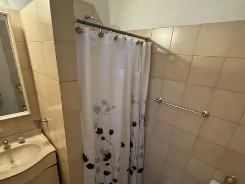 Depto Tipo Casa en Venta con 2 cocheras
