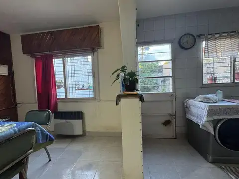 Depto Tipo Casa en Venta de 4 ambientes