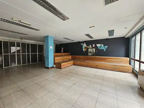 Oficina 3 ambientes con 3 baños