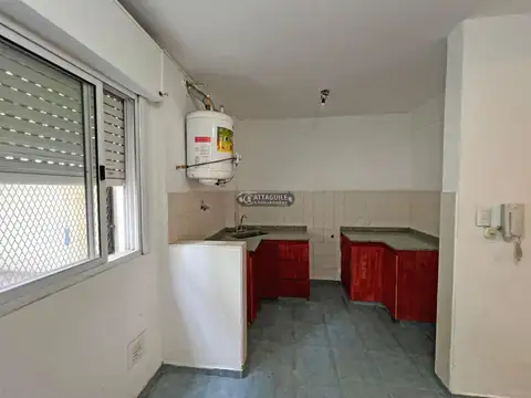 Depto Tipo Casa 3 ambientes con 1 baño