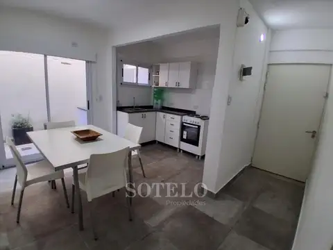 Depto Tipo Casa en Alquiler de 1 dormitorio