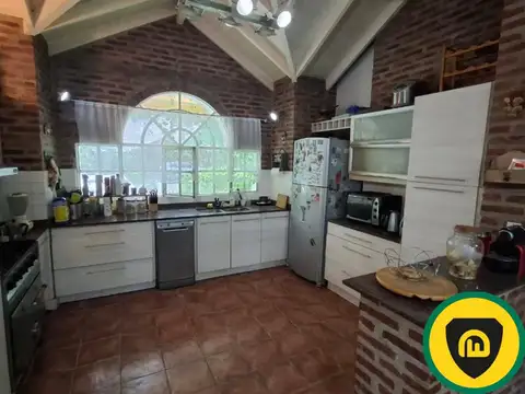 Casa en  VENTA B° LAS ACACIAS  -MUÑIZ