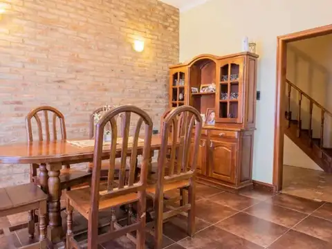 Margarita Corvalan 1600