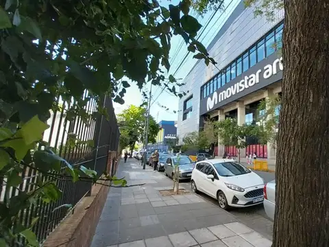 Humboldt 400, Piso 8