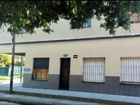 Casa en venta - 3 Dormitorios 2 Baños - Cochera - 207Mts2 - Banfield