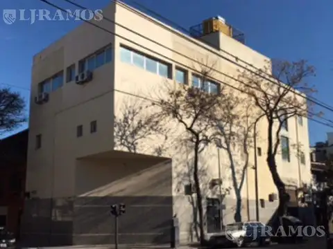 Edificio Comercial en Balvanera