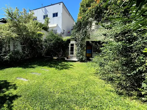 VENTA 3 AMBIENTES CON COCHERA, PATIO Y QUINCHO