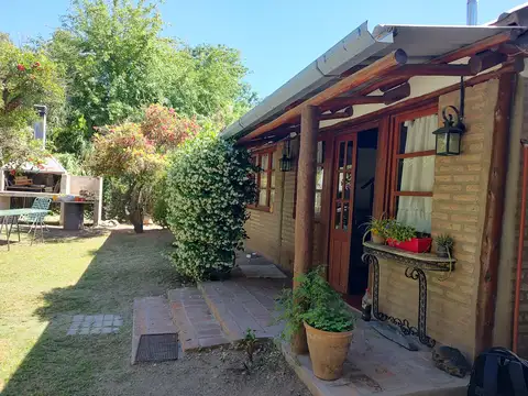Casa 7 ambientes con 1 baño