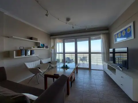 Departamento 4 ambientes con 3 baños
