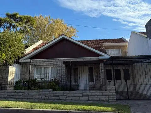 Chalet en venta 5 ambientes con jardín y garage - Stella Maris