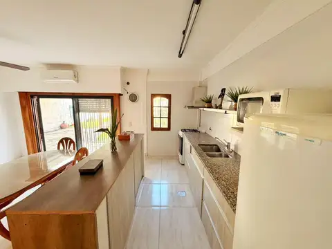 Casa en Venta en Valentín Alsina, USD 260.000