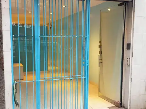 Local en Alquiler 50 años