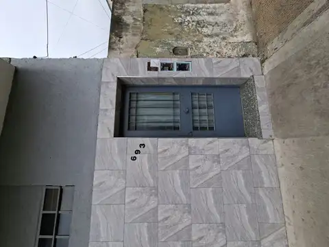 Lisandro De La Torre 600, Piso 1