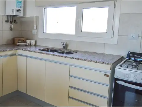 VENTA CASAS 2 DORM. LA FALDA, CIPOLLETTI