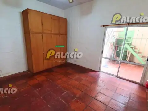 Depto Tipo Casa 2 ambientes con 1 baño