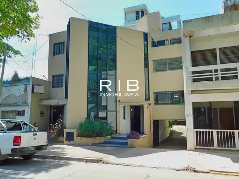 Edificio en Pilar Centro