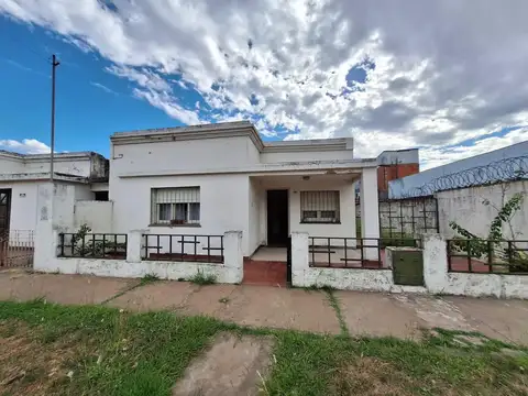 CASA EN VENTA ZARATE