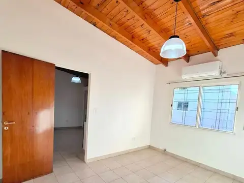 Departamento en Alquiler en Villa Adelina, $ 800.000