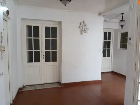 Depto Tipo Casa 4 ambientes con 1 baño