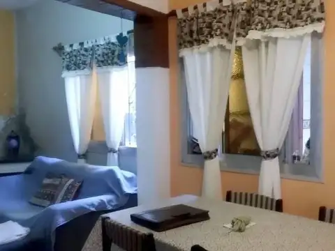 Depto Tipo Casa 3 ambientes con 1 baño