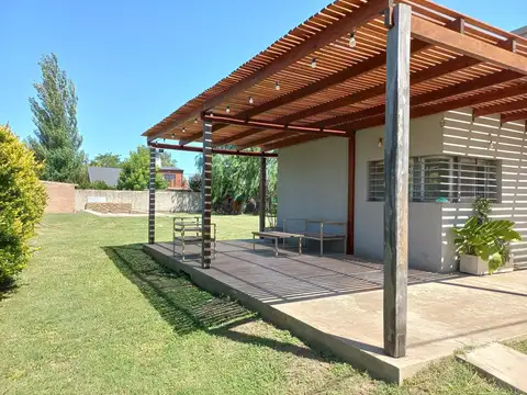 Casa en Venta con 1 cochera