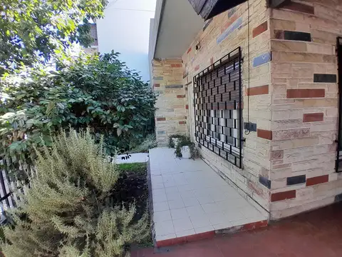 Hipólito Irigoyen  al 3500